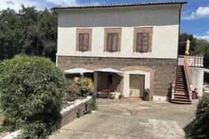 “Cottage Apanu” Guest House nella campagna viterbese