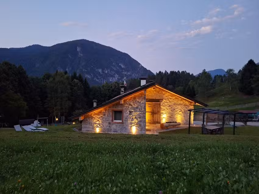 COUNTRY LIFE CHALET