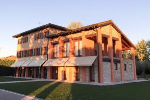 Crystal Luxury House