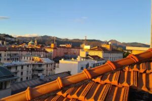 Cute & Cozy Via Paglia