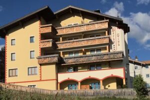 Derby Club Residence