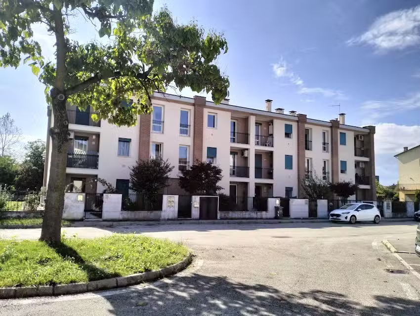 Dimora Poderina codice CIN:IT024038C2JZ5SIYF5