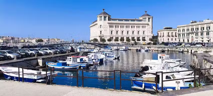 Dimore delle Zagare Molo – B&B Siracusa