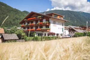 Dolomit Family Resort Alpenhof
