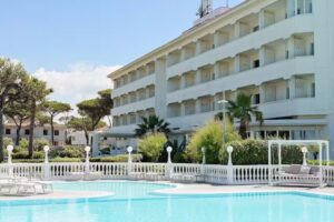 Domizia Palace Hotel