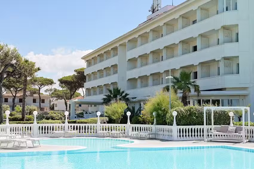 Domizia Palace Hotel