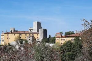 Duino stella Maris IT032001C13M9AESTS