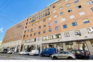 easy room Italy balcony