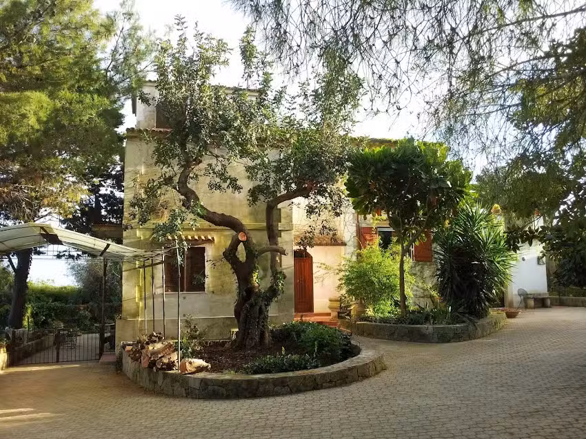 Eurialo Green Suites