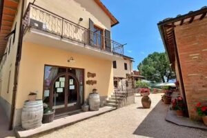 Fattoria Poggio Alloro