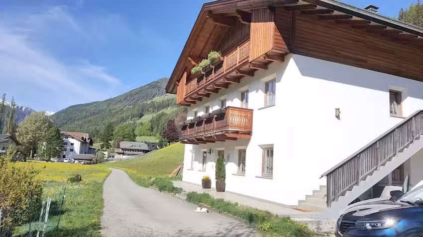 Ferienwohnungen Klamperhaus-Hof