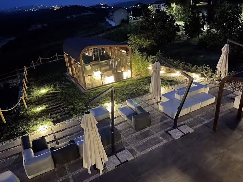 FRAMES wine, food & relax