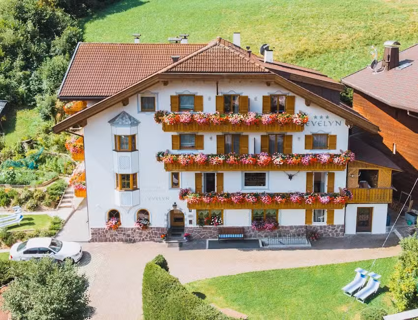 Garni Apartments Evelyn