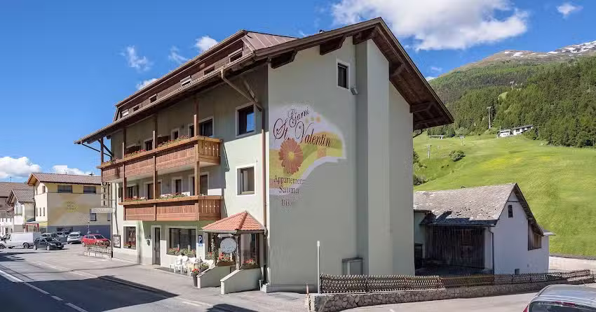 Garni Apparthotel St. Valentin