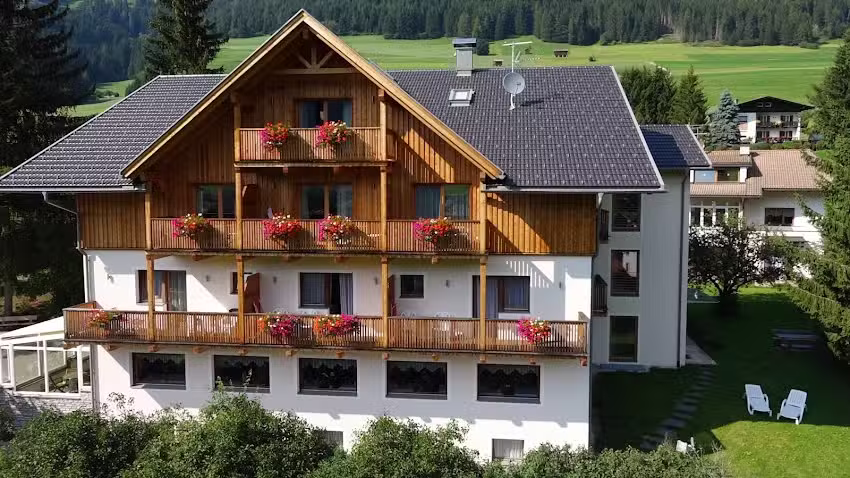 Garni-Appartments Helvetia