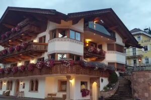 Garni Hotel Rosengarten