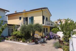 Giglio Del Conero – Numana