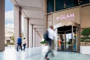 Glam Hotel