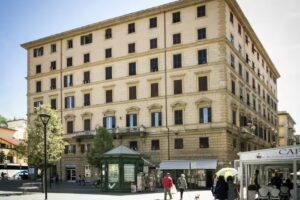 Glam Resort Luxury Lorenzo