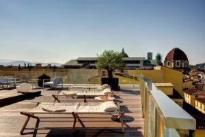 Glance Hotel In Florence