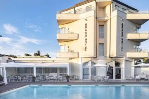 Grand Hotel