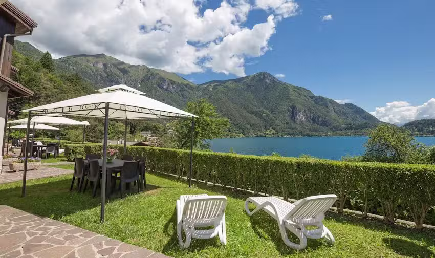 Green Holiday Cav – Ledro