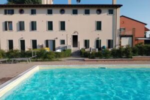 Green Park Apartment