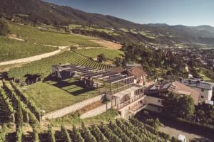 Haller Suites & AO Restaurant