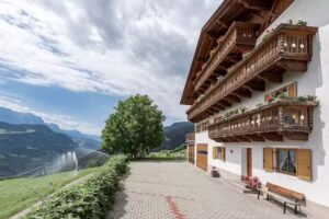 Hauserhof, Chalet & Farmhouse Escape & Dolomite View