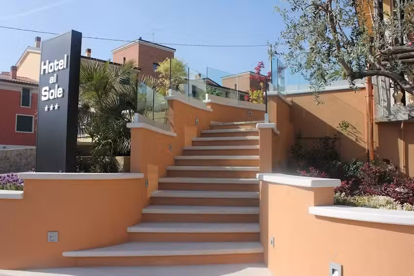 Hotel al Sole – ENJOY HOLIDAY