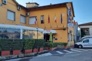 HOTEL ALBA SERRAVALLE
