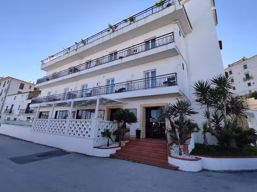 Hotel Albano Rodi Garganico