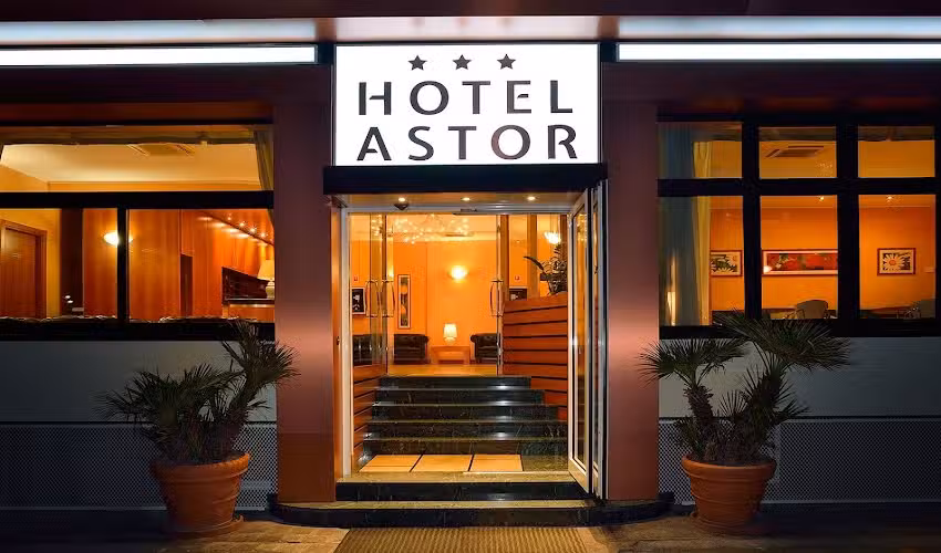 Hotel Astor