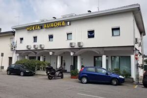 Hotel Aurora
