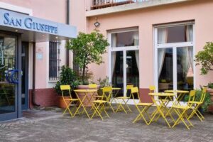 Hotel Bello Finale Ligure by Ostello Bello