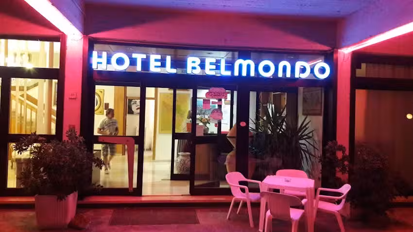 Hotel Belmondo