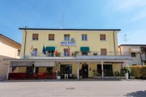 Hotel Benaco