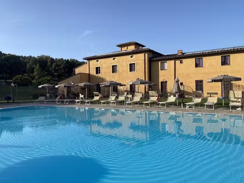 Hotel Casolare le Terre Rosse