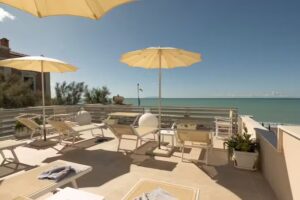 Hotel Cecina Beach