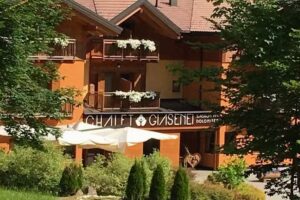Hotel Chalet Giasenei – Dolomitic Experience