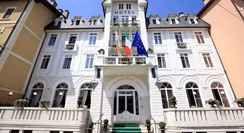 Hotel Croce Bianca
