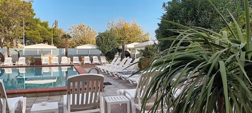 Hotel D’Annunzio and Friends Bar