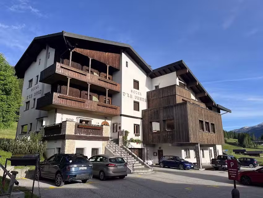 Hotel D’La Varda Snc