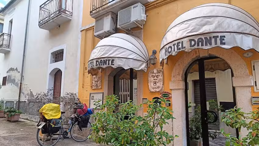 Hotel Dante