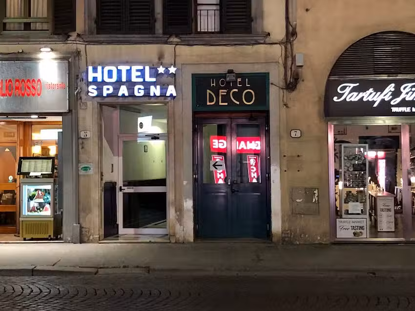 Hotel Deco