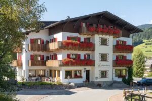 Hotel Dolomiten