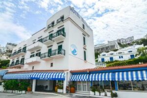 Hotel Elisa Peschici direttamente sul mare nella meravigliosa baia di Peschici