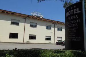Hotel Faina