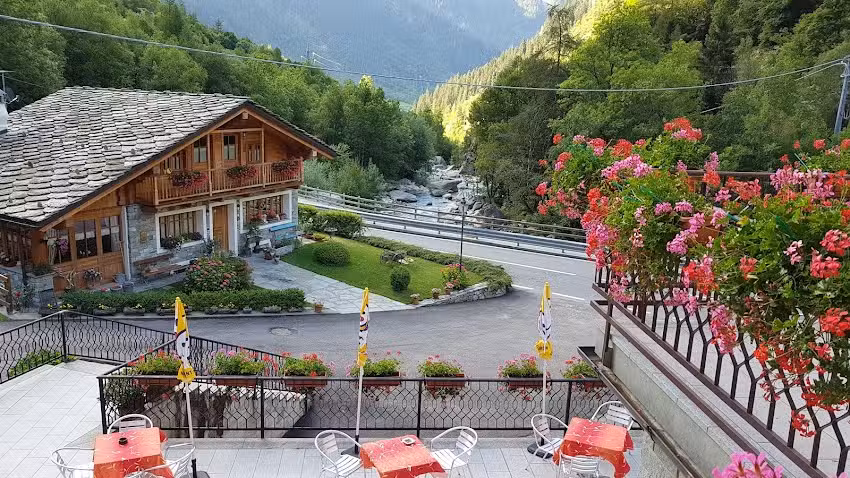 Hotel Fior di Roccia