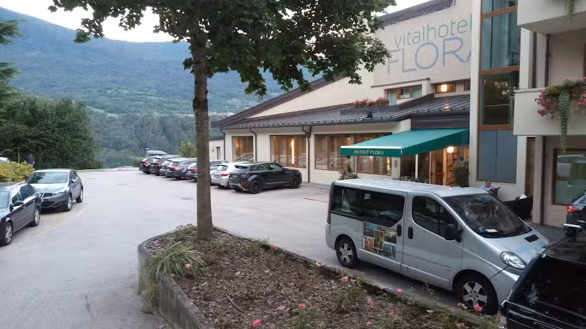 Hotel Flora Ponte Arche